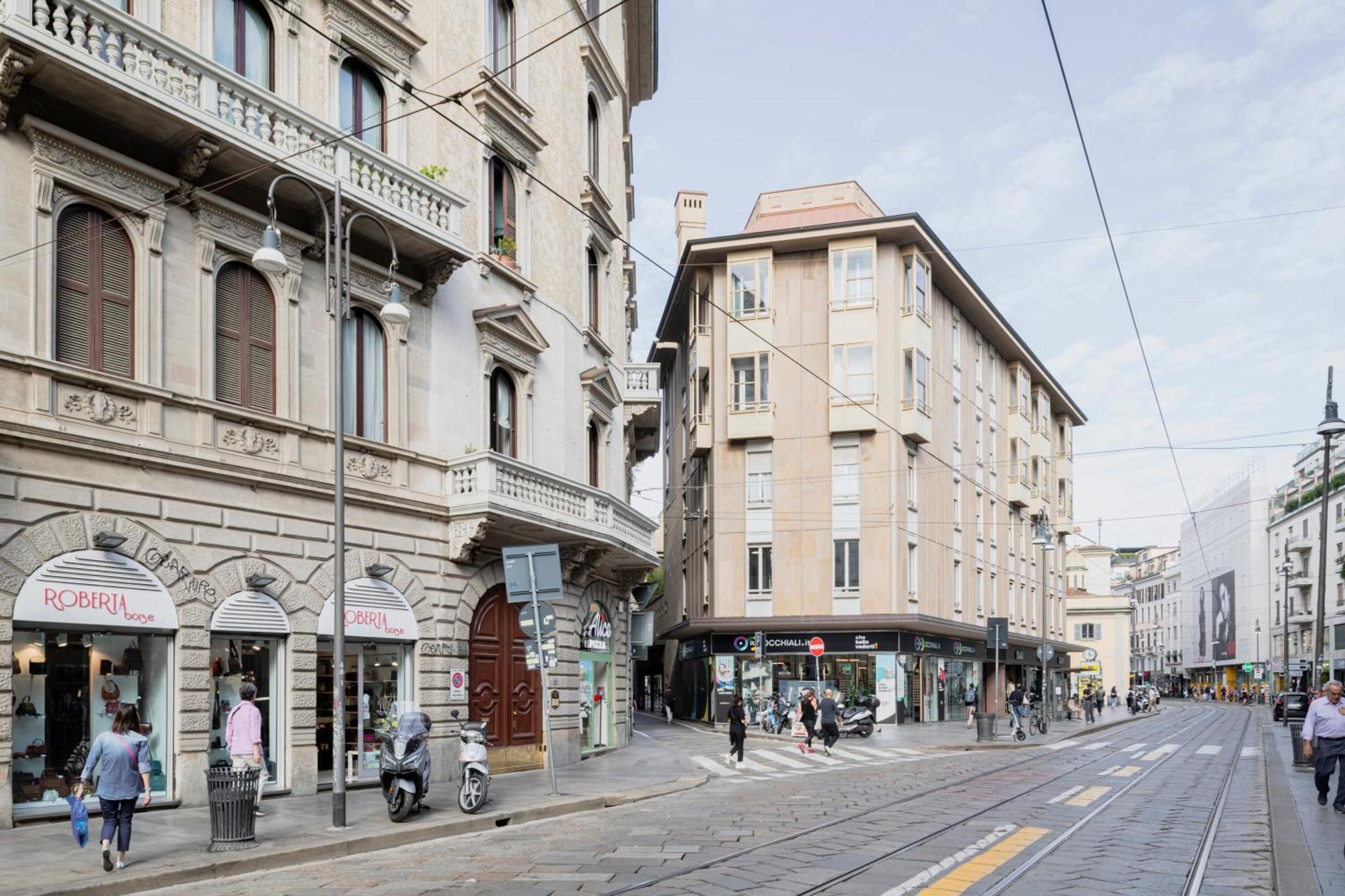 Апартаменты Easylife - Accogliente Monolocale In Via Torino, Posizione Perfetta Per Scoprire La Citta Милан Экстерьер фото